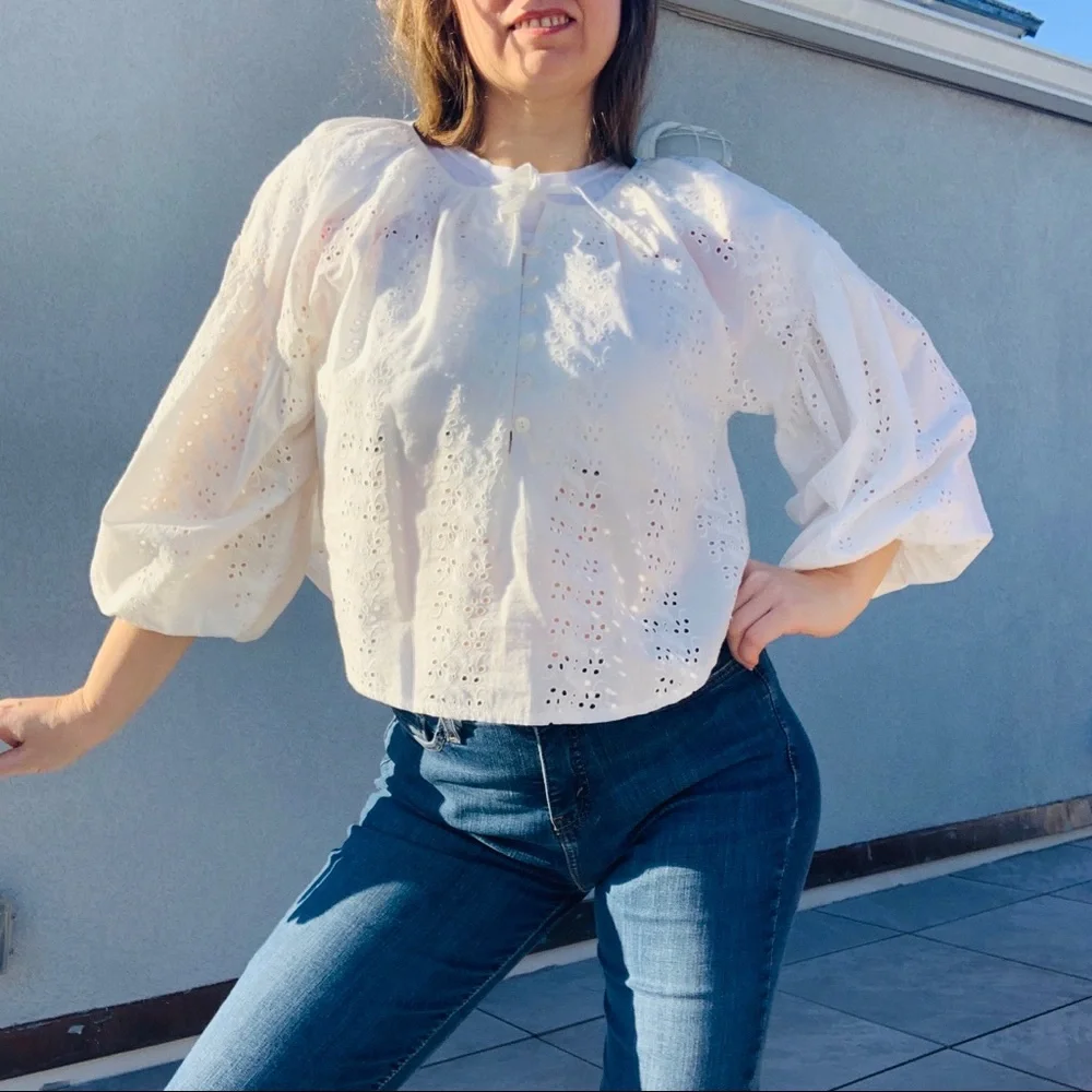 UO Victorian Puff Bishop Statement Sleeve Floral Pattern Pirate White Top Blouse - Picture 14 of 16